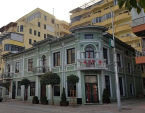 Отель Vila Sigal Pogradec  Поградец